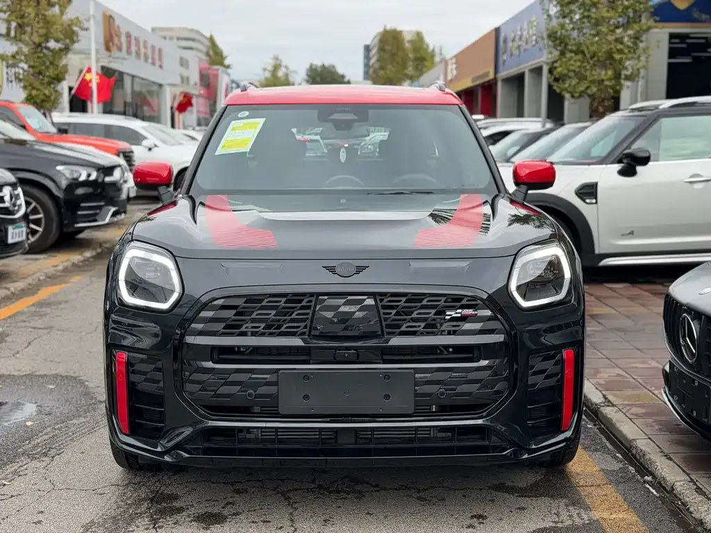 MINI Countryman JCW — фото 1