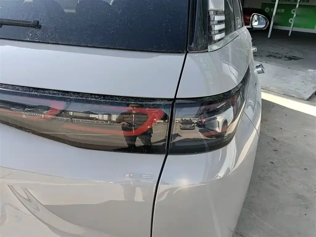 BYD Hiace 07 DM-i — фото 5