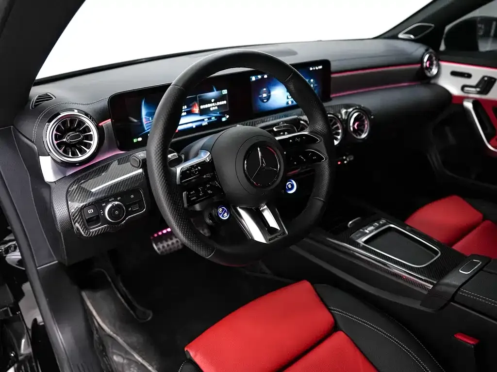 Mercedes-Benz CLA AMG — фото 6