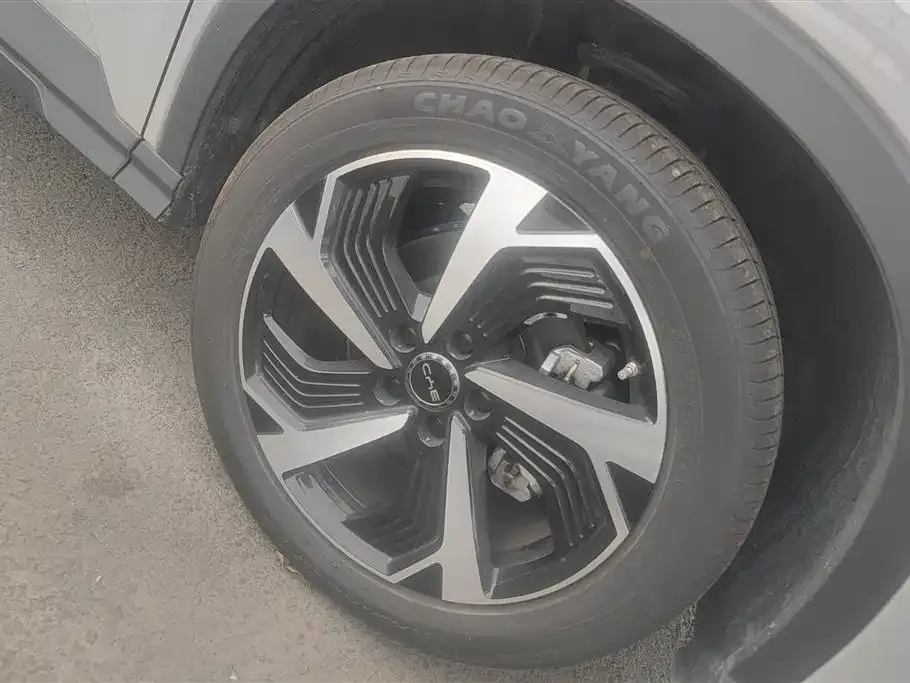 BYD Seal 05 DM-i — фото 9