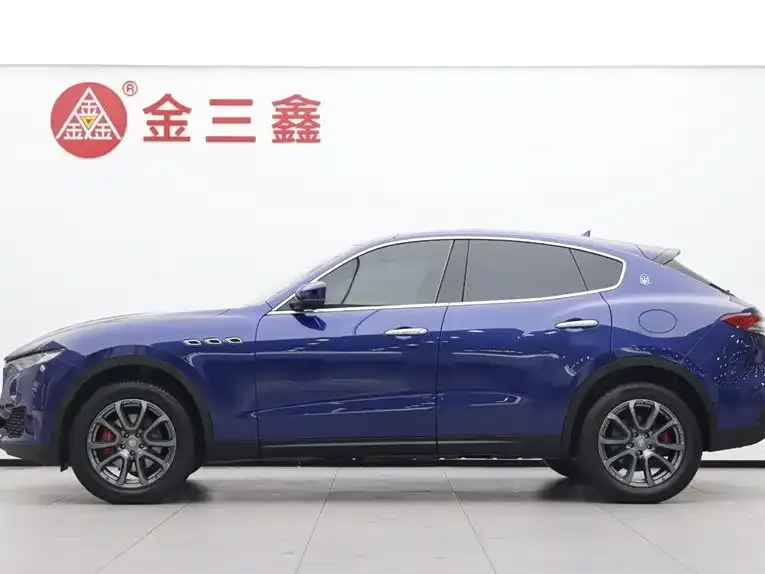 Maserati Levante — фото 4