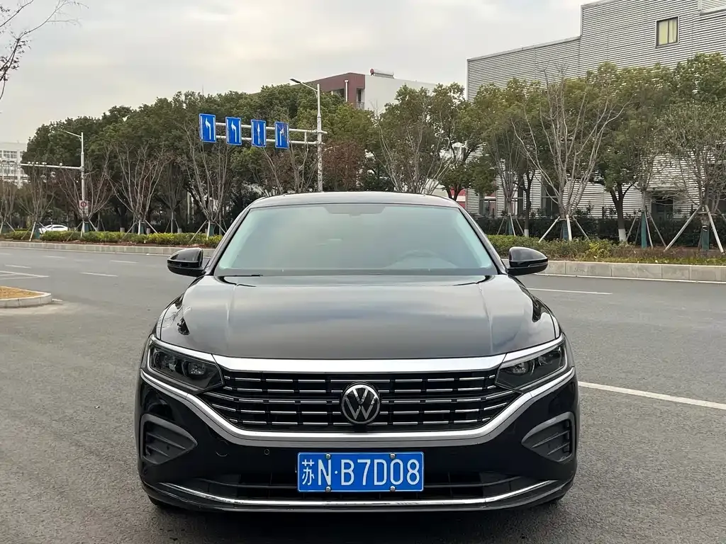 Volkswagen Passat — фото 2