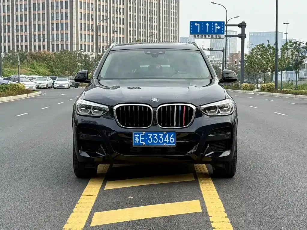 BMW X3 — фото 10