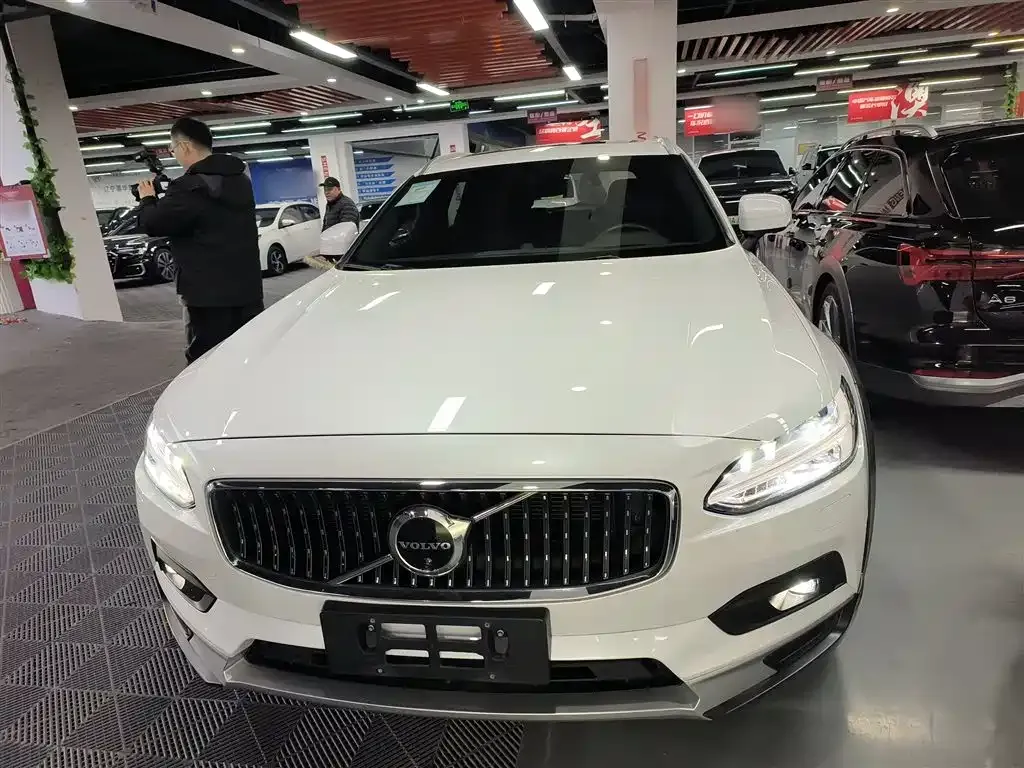 Volvo V90 — фото 4