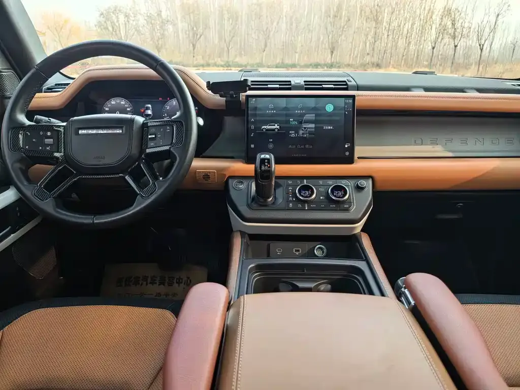 Land Rover Defender — фото 9