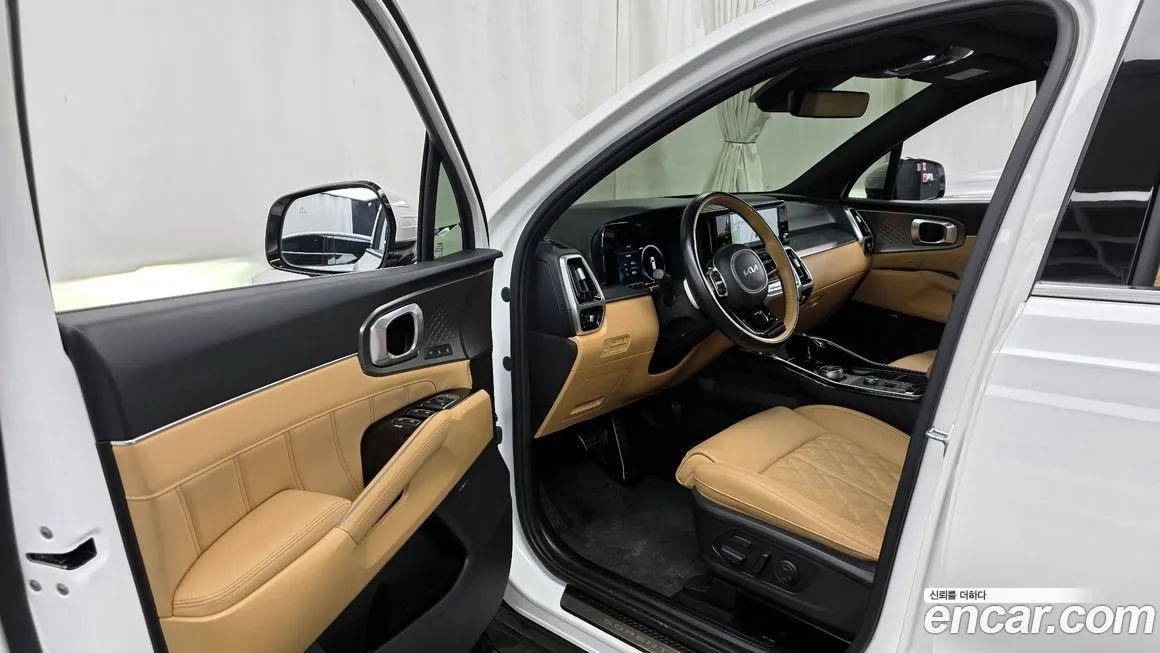 Kia Sorento — фото 10