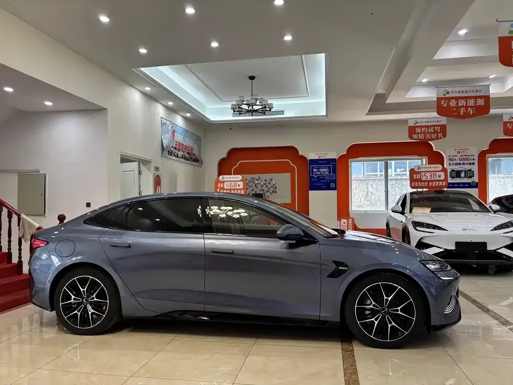 BYD Seal — фото 4