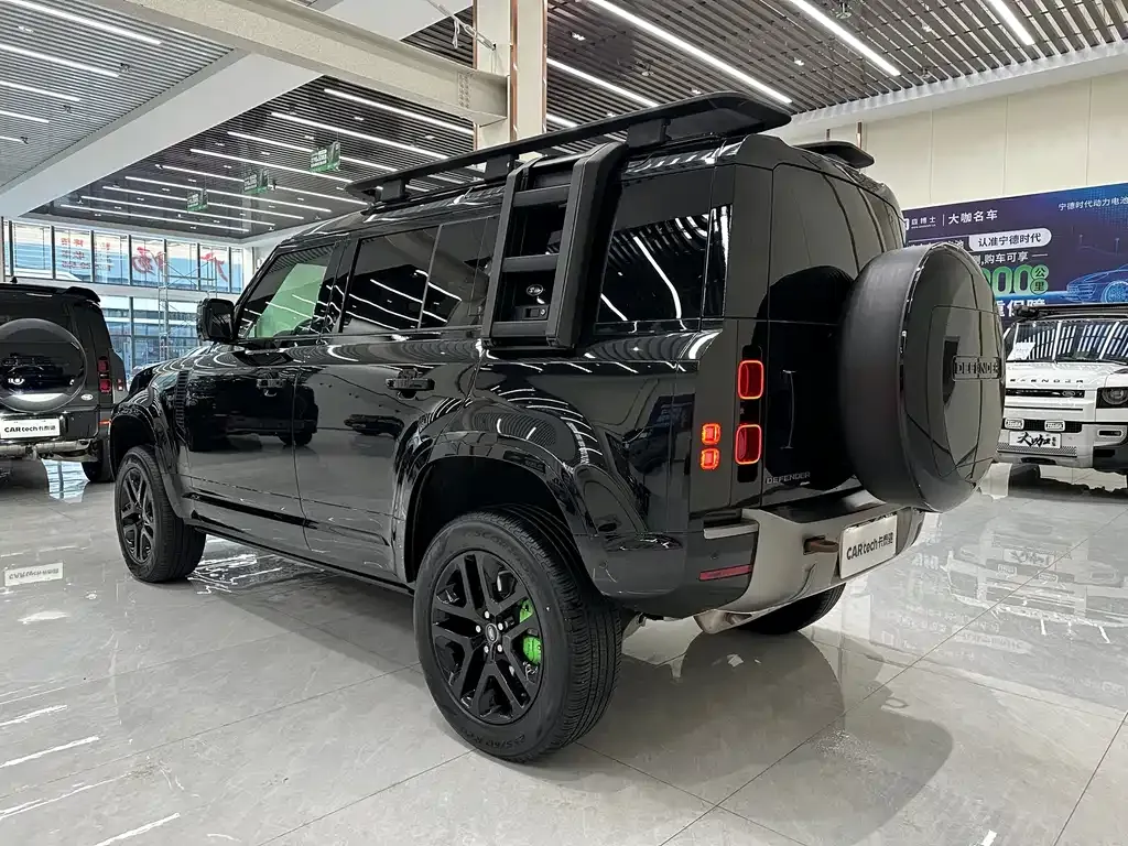 Land Rover Defender — фото 5