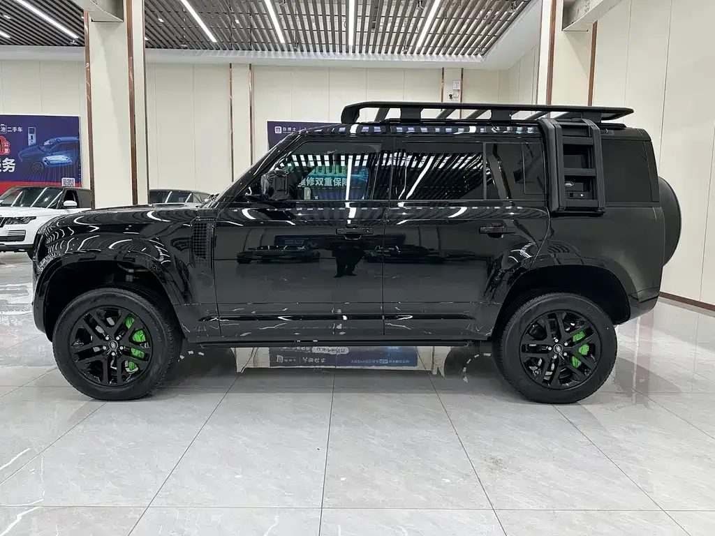 Land Rover Defender — фото 6
