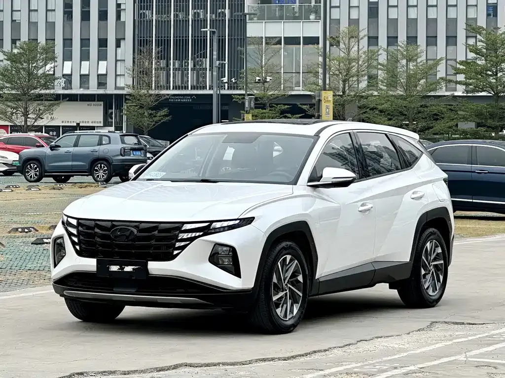 Hyundai Tucson — фото 1
