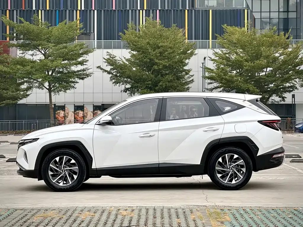 Hyundai Tucson — фото 6