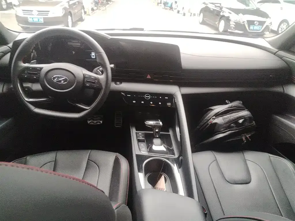 Hyundai Elantra — фото 6