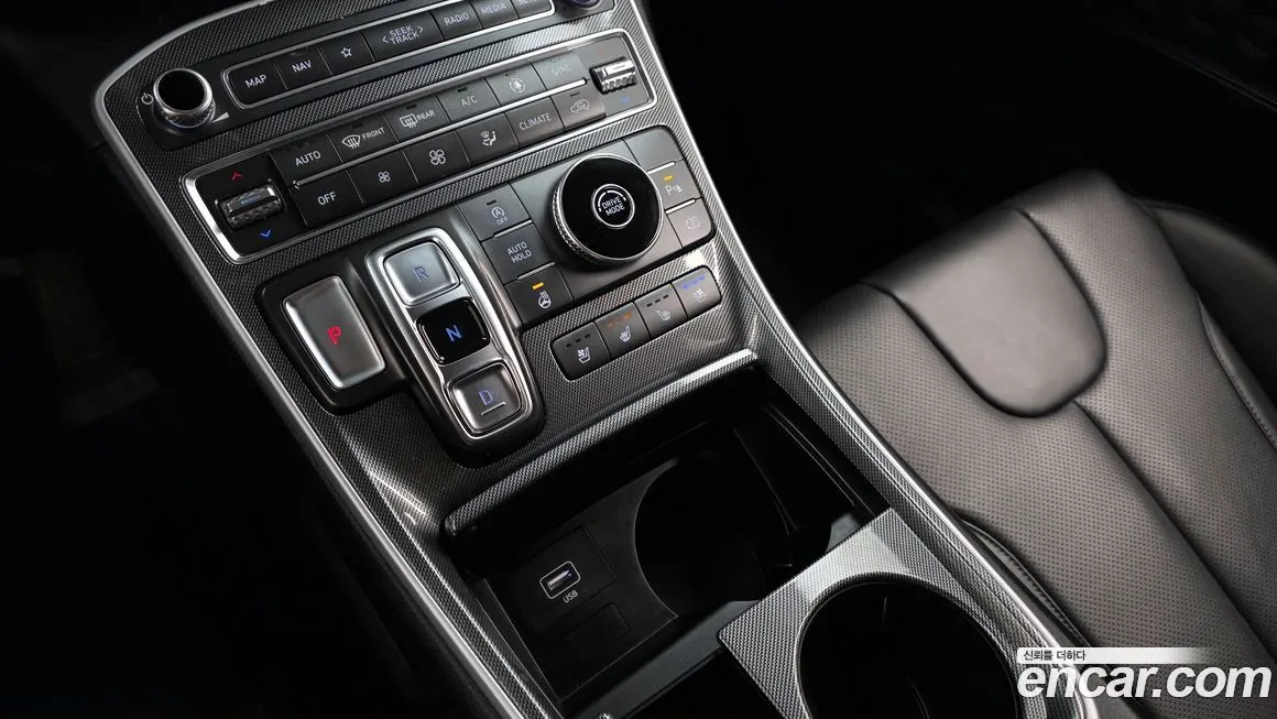 Hyundai Santafe — фото 8