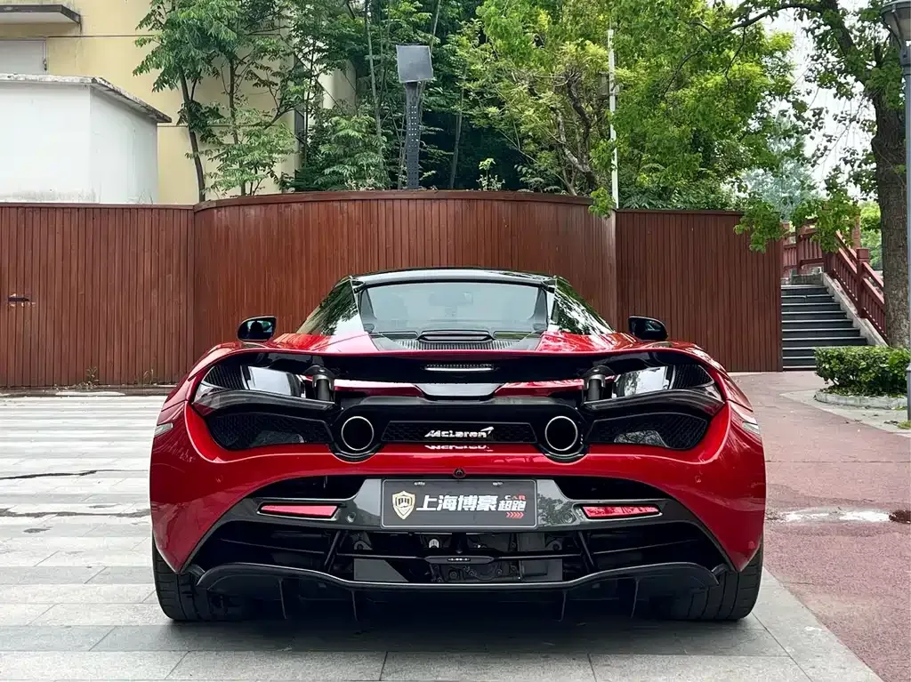 McLaren 720S — фото 8