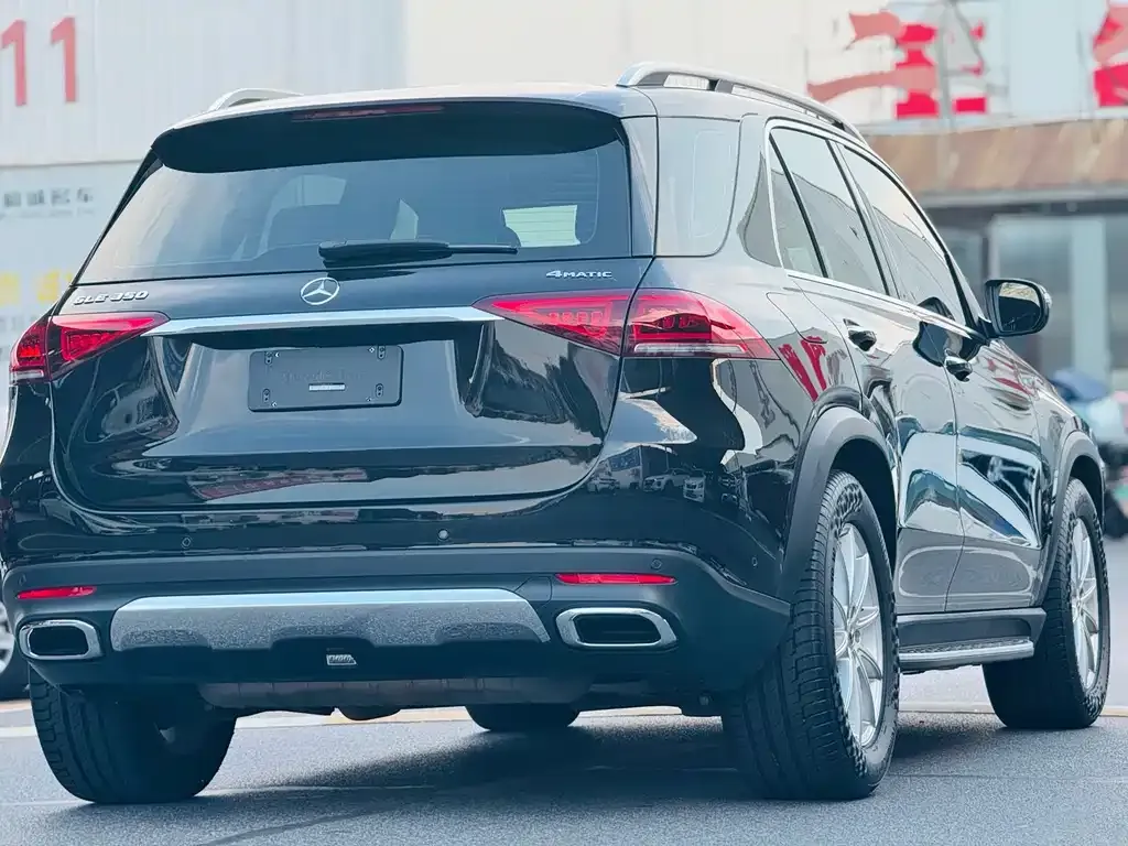 Mercedes-Benz GLE — фото 8