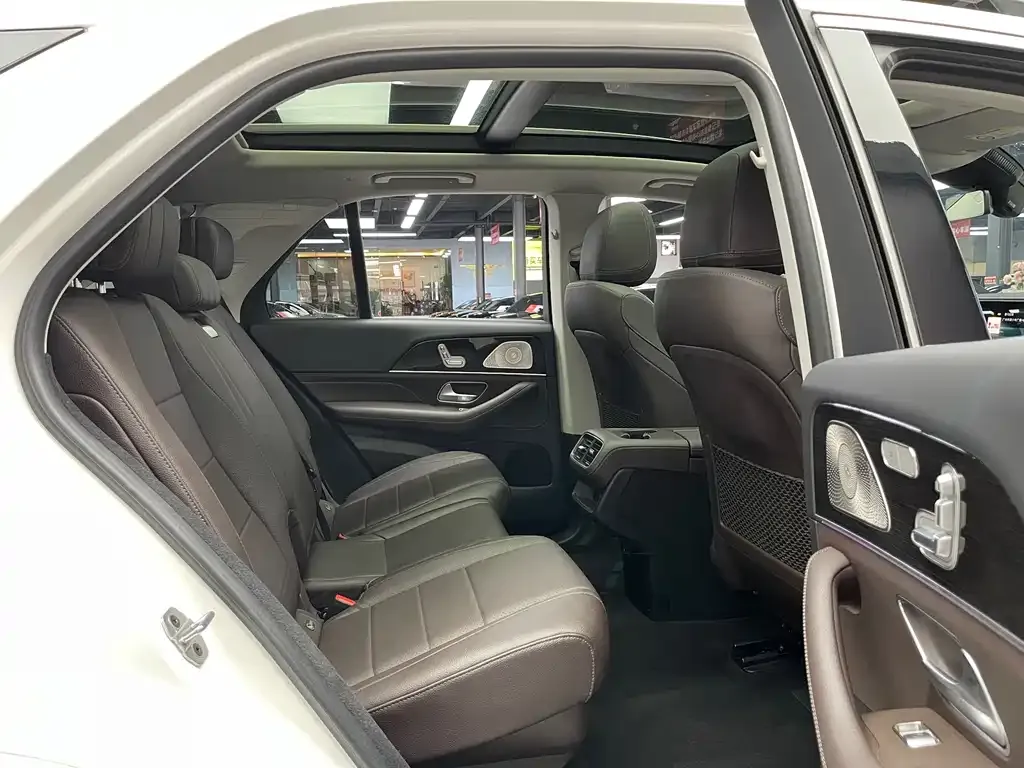Mercedes-Benz GLE — фото 4