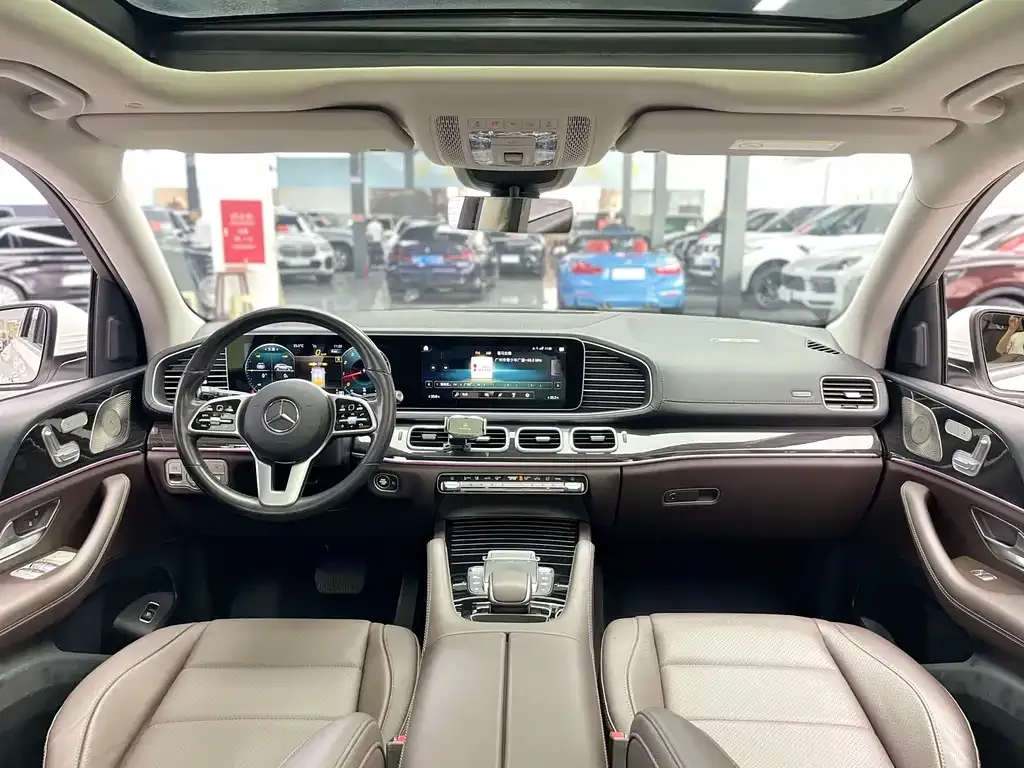 Mercedes-Benz GLE — фото 8