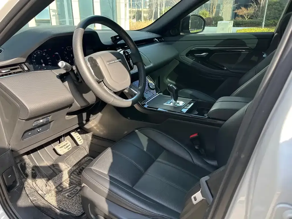 Land Rover Evoque — фото 2