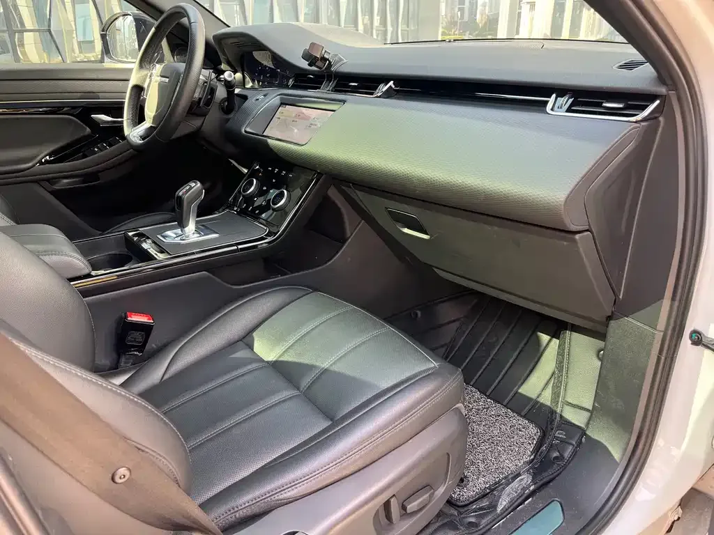 Land Rover Evoque — фото 6