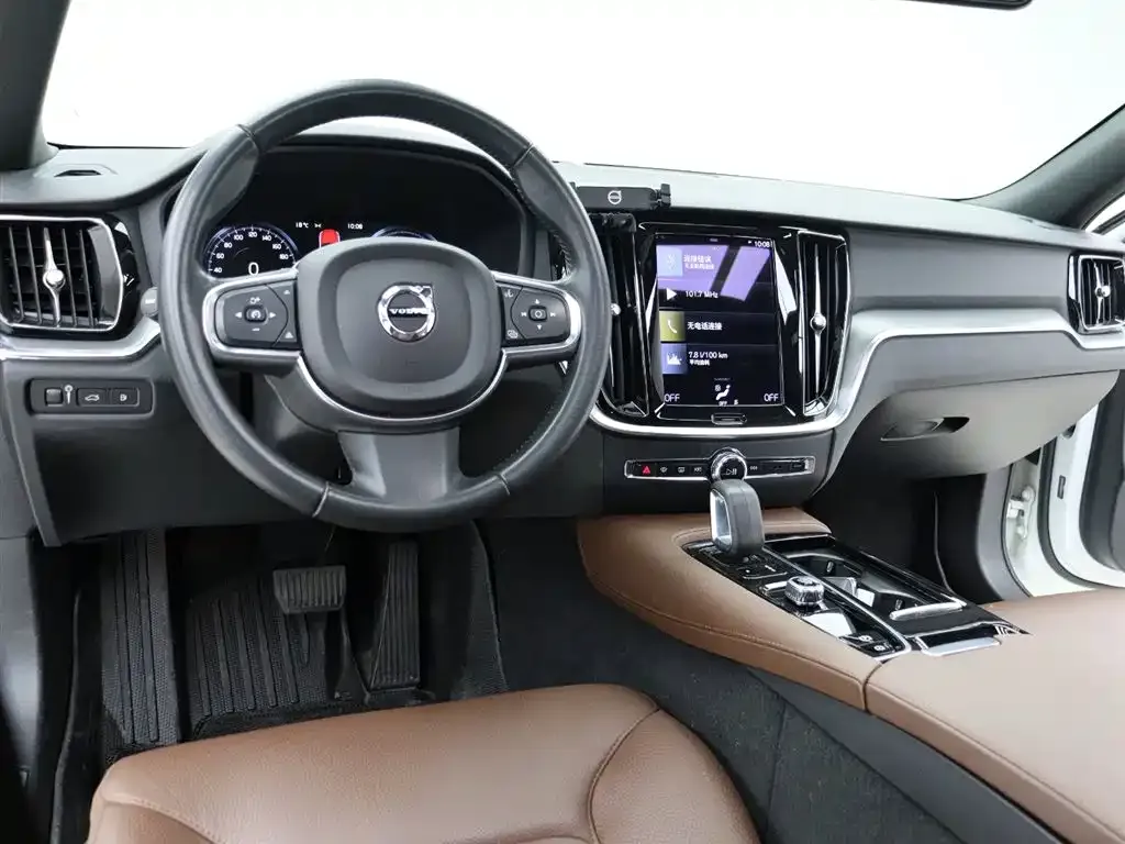 Volvo S60 PHEV — фото 8