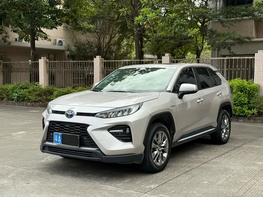 Toyota Wildlander New Energy — фото 1
