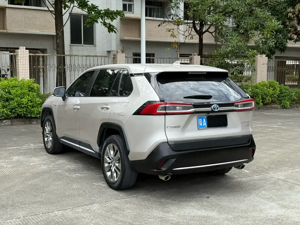 Toyota Wildlander New Energy — фото 4