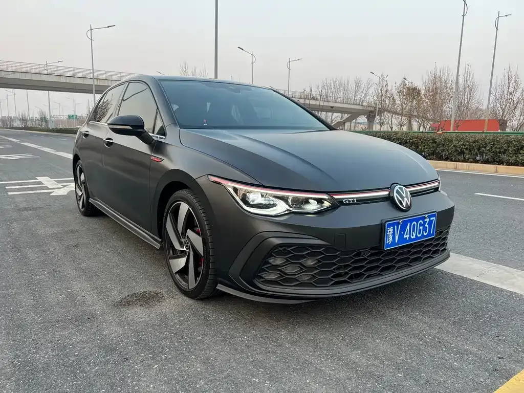 Volkswagen Golf GTI — фото 7