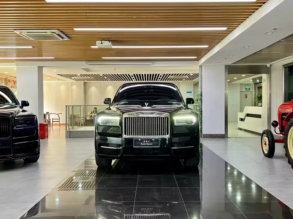Rolls-Royce Cullinan — фото 7