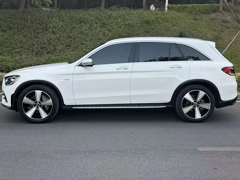 Mercedes-Benz GLC — фото 9