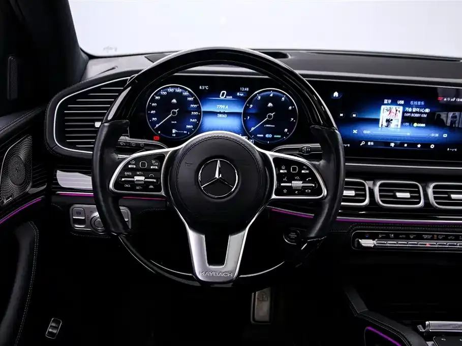 Mercedes-Benz GLS — фото 7