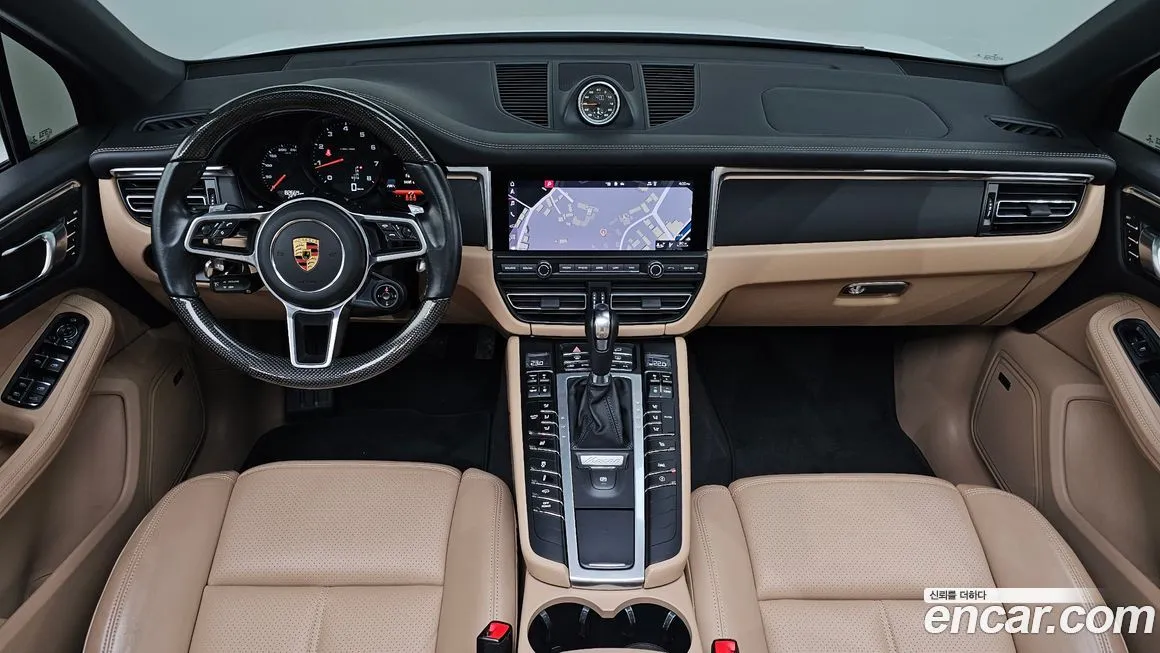 Porsche Macan — фото 6