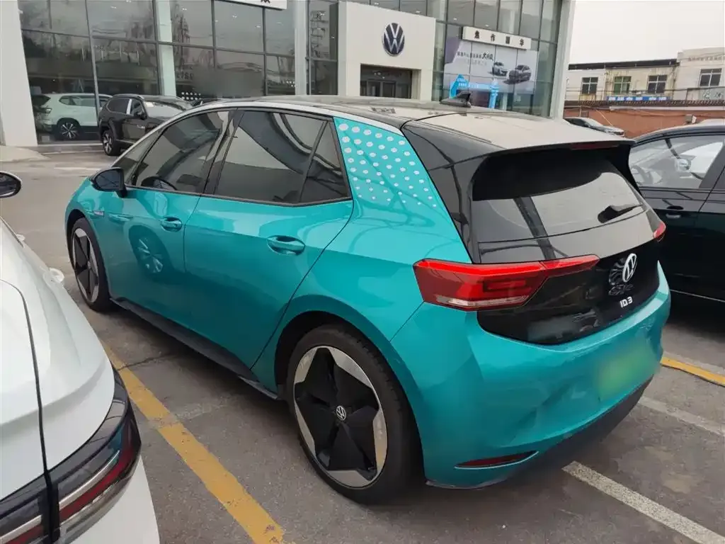 Volkswagen ID.3 — фото 3
