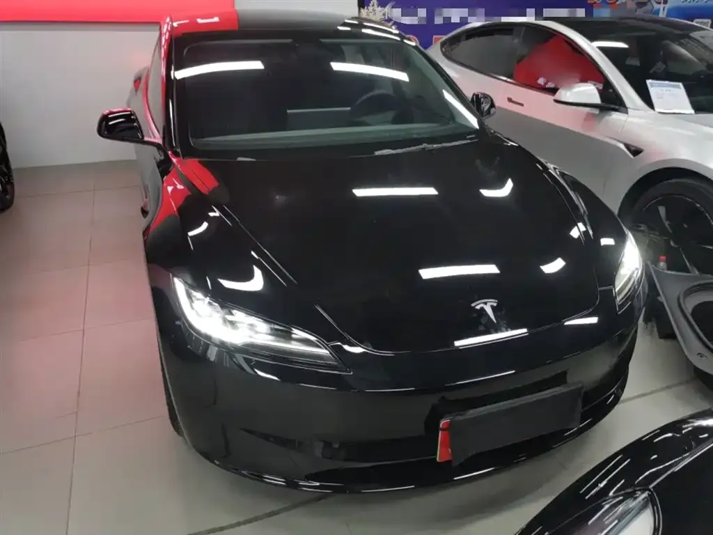 Tesla Model 3 — фото 2