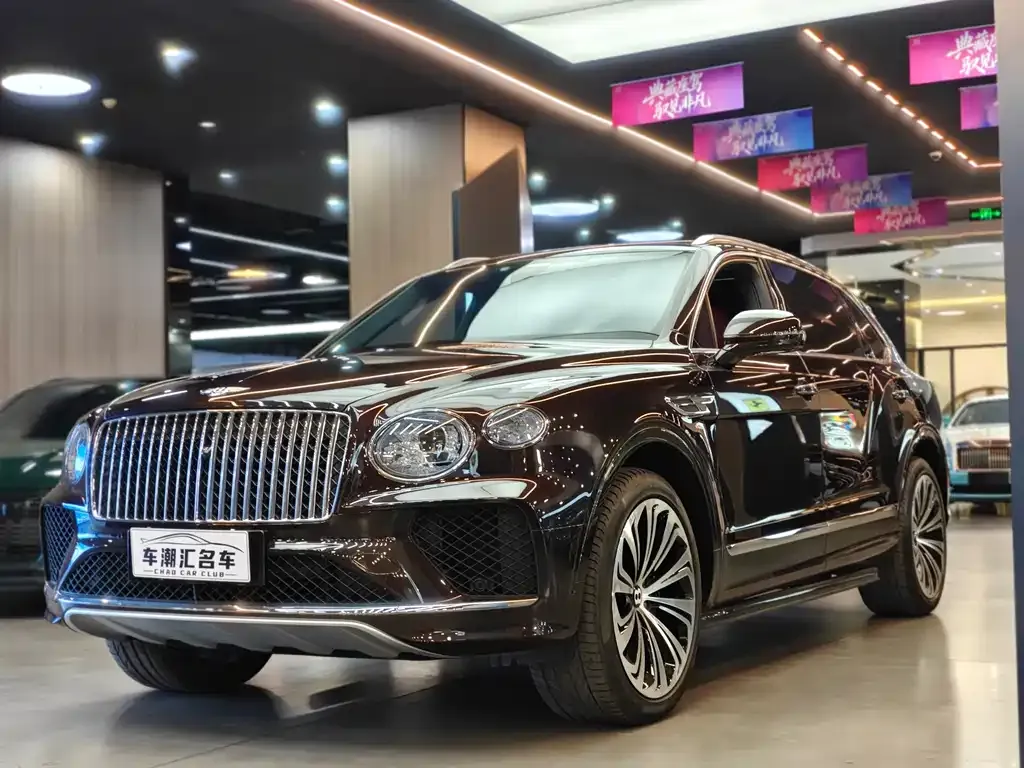Bentley Bentayga — фото 1