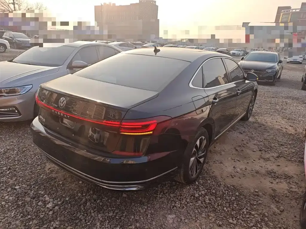 Volkswagen Passat — фото 3