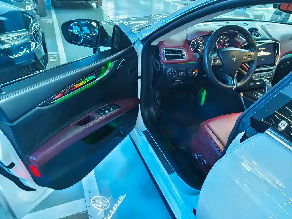 Maserati Ghibli — фото 7