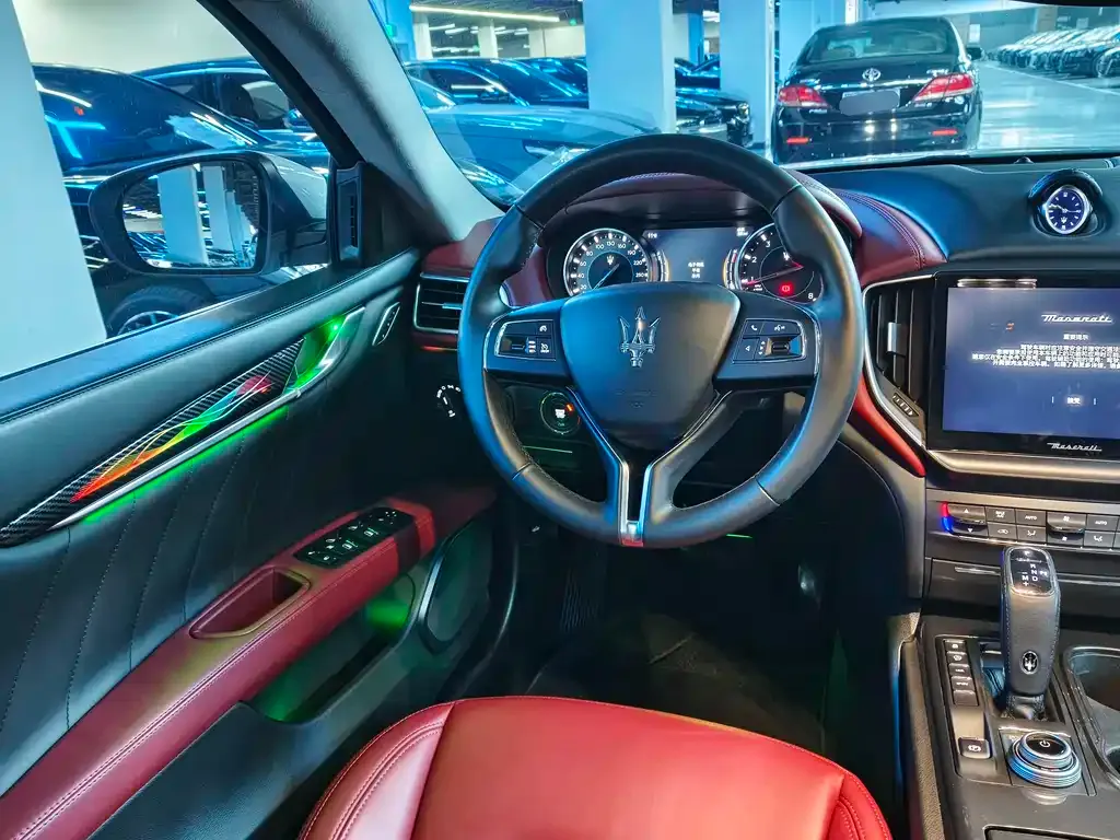 Maserati Ghibli — фото 6
