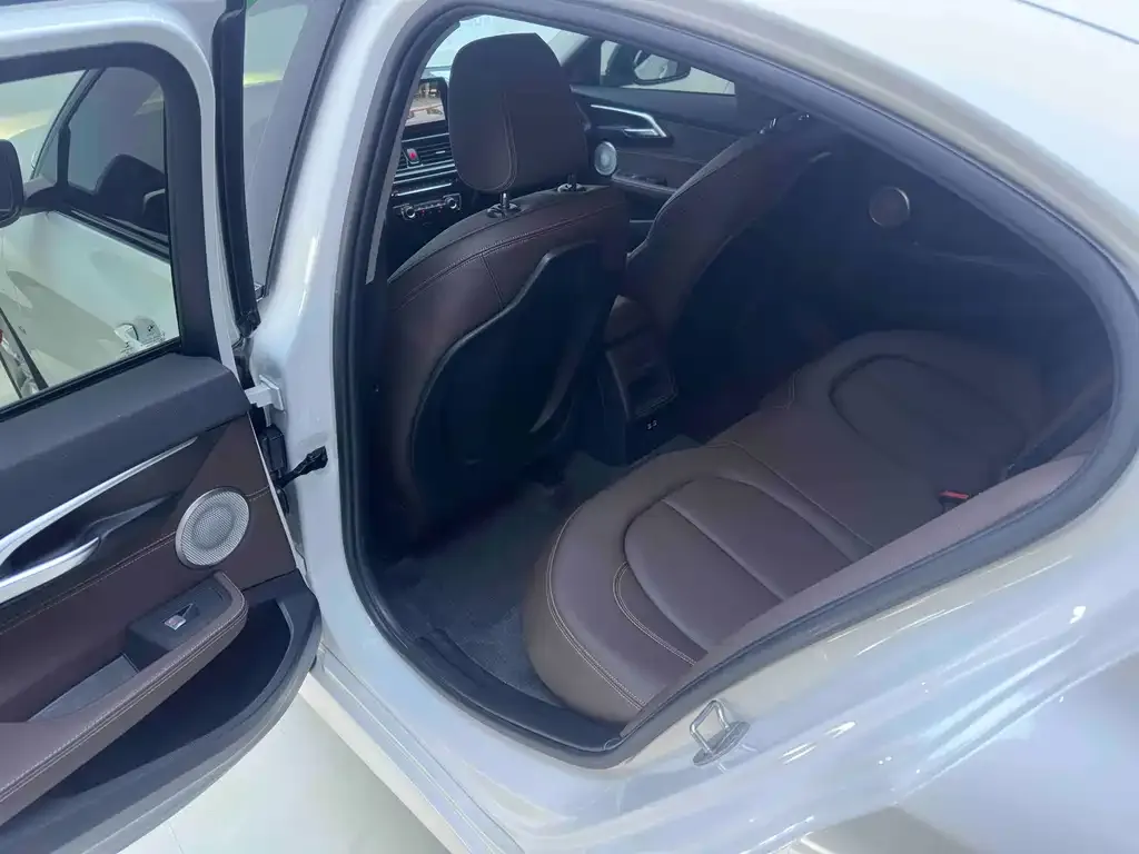 BMW 1 Series — фото 10