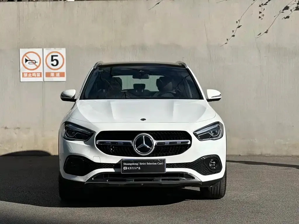 Mercedes-Benz GLA — фото 7