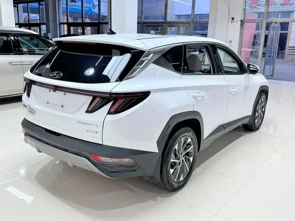 Hyundai Tucson — фото 6