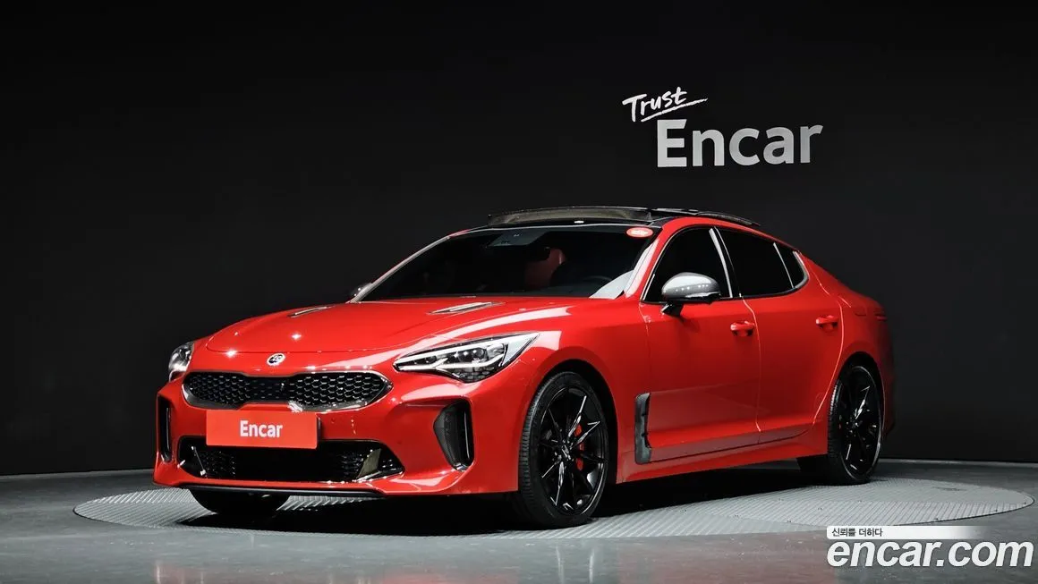 Kia Stinger — фото 1