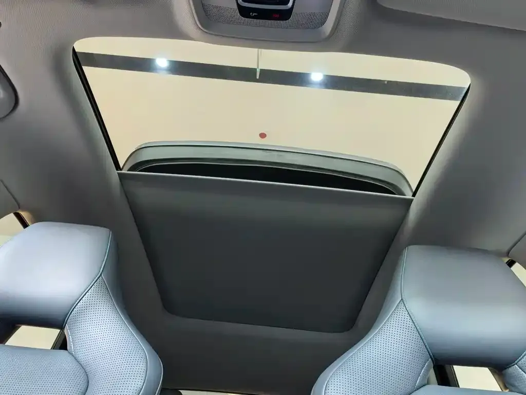 BYD Hiace 07 DM-i — фото 7