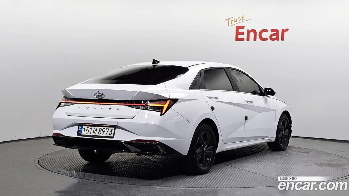 Hyundai AVANTE — фото 2
