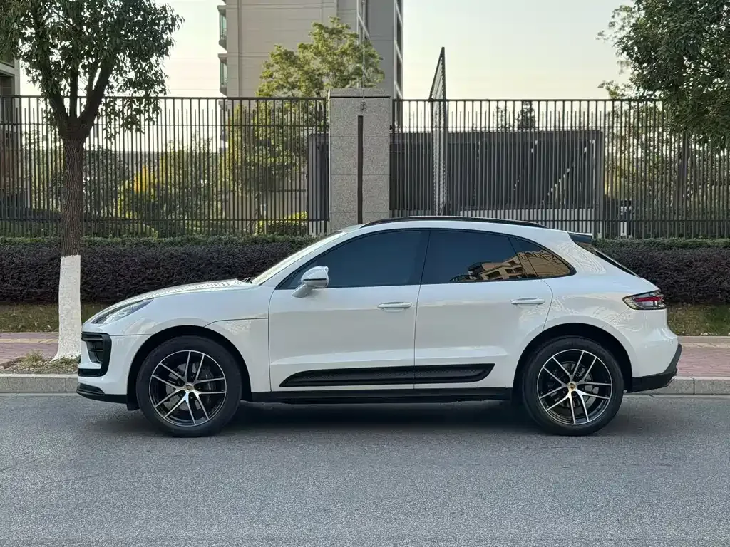 Porsche Macan — фото 8