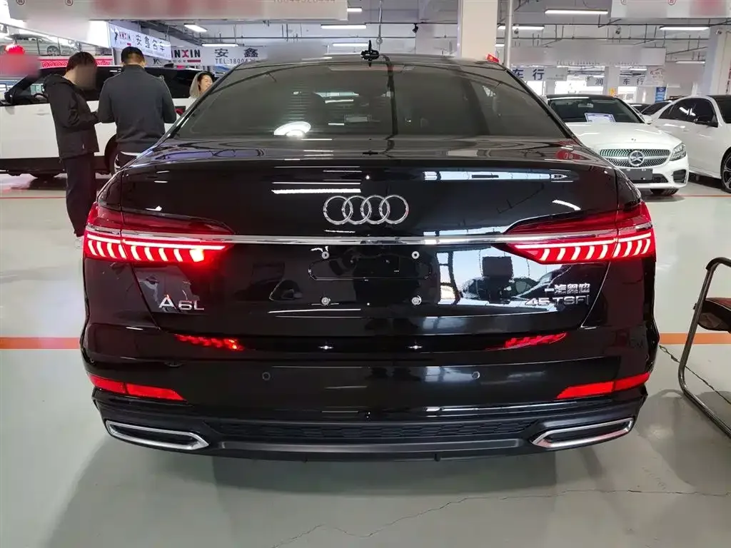 Audi A6L — фото 4