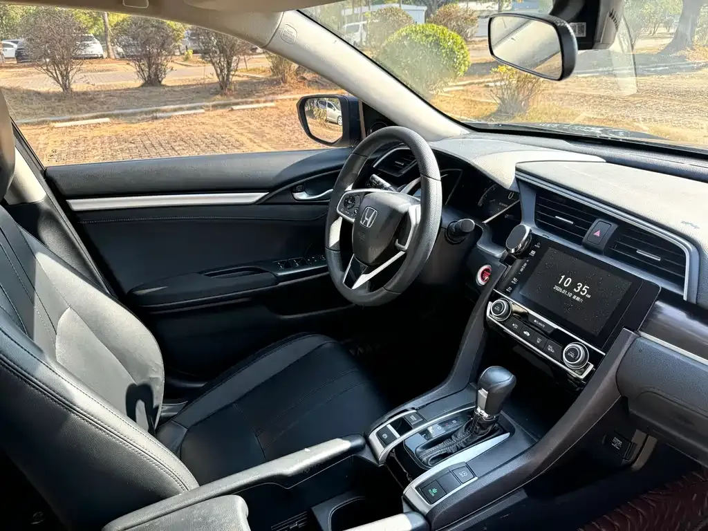 Honda Civic — фото 3