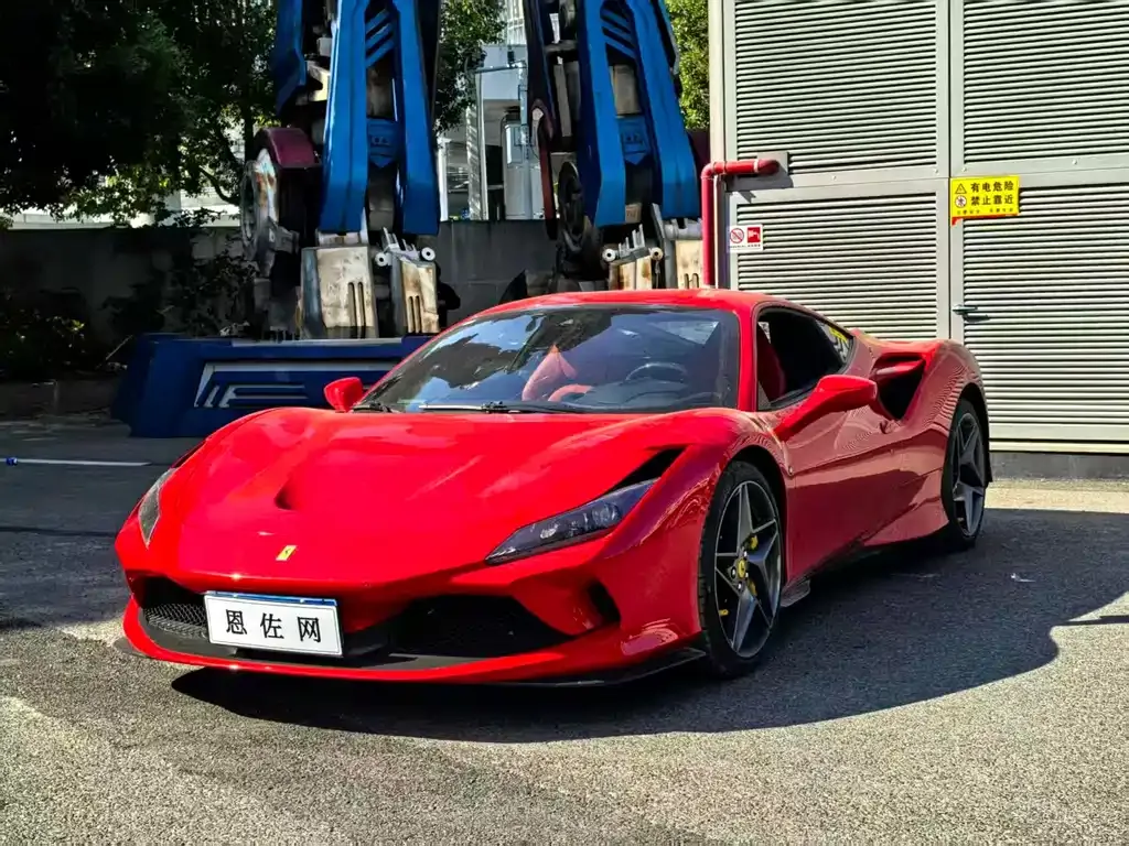 Ferrari F8 — фото 1