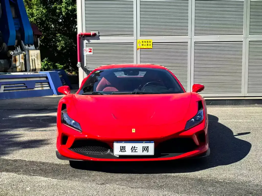 Ferrari F8 — фото 10