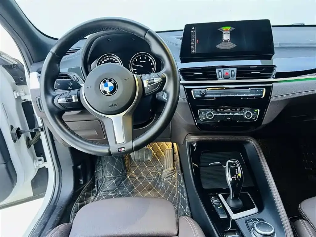 BMW X2 — фото 10