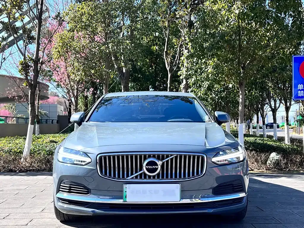 Volvo S90 PHEV — фото 9